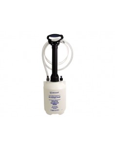 Oliewisselpomp twist en lock sluiting op vat.